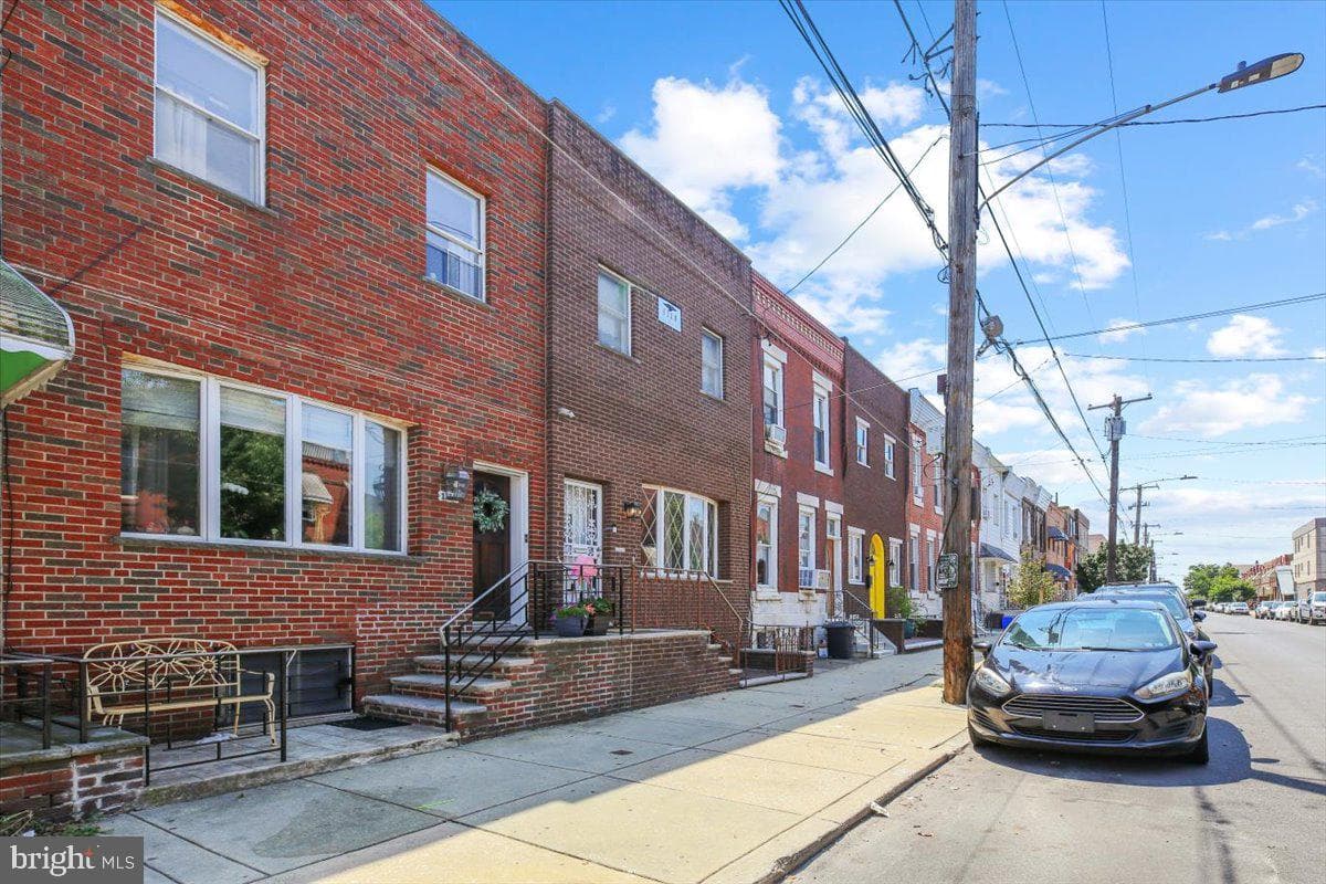1118 Wolf Street photo 3