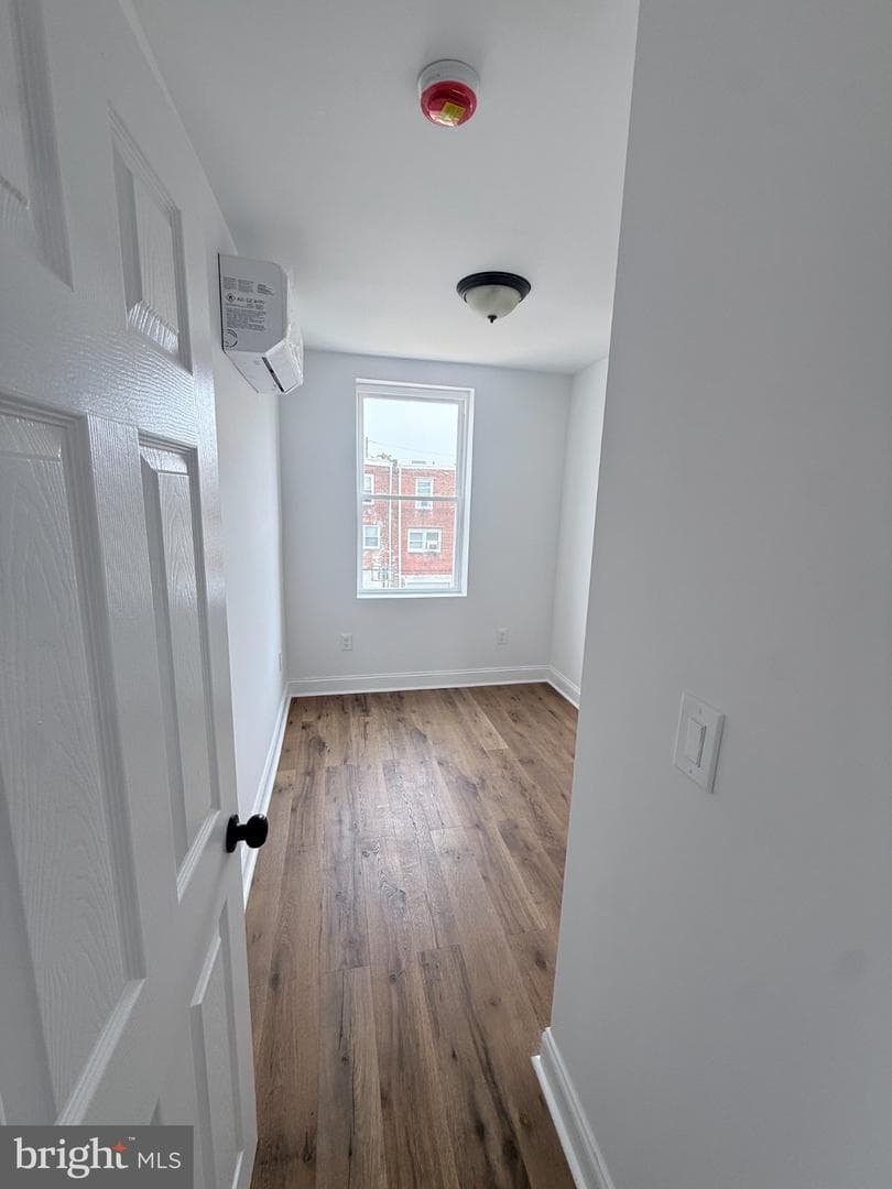 6711 Cornelius Street photo 32