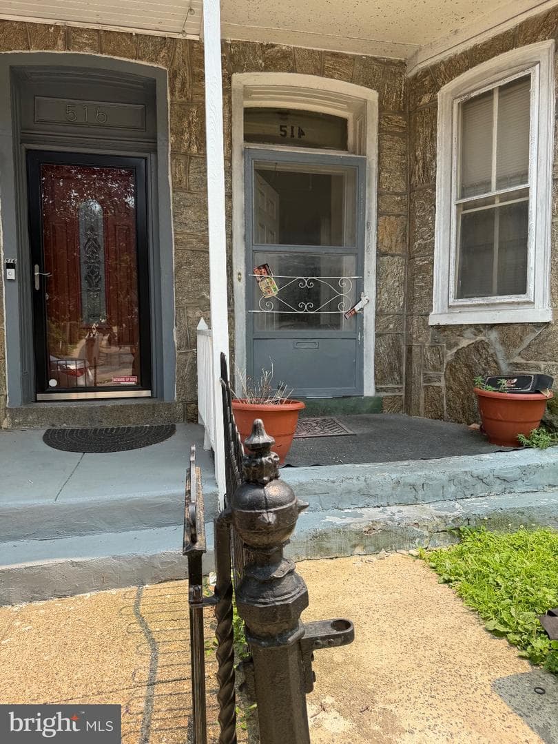 514 E High photo 2