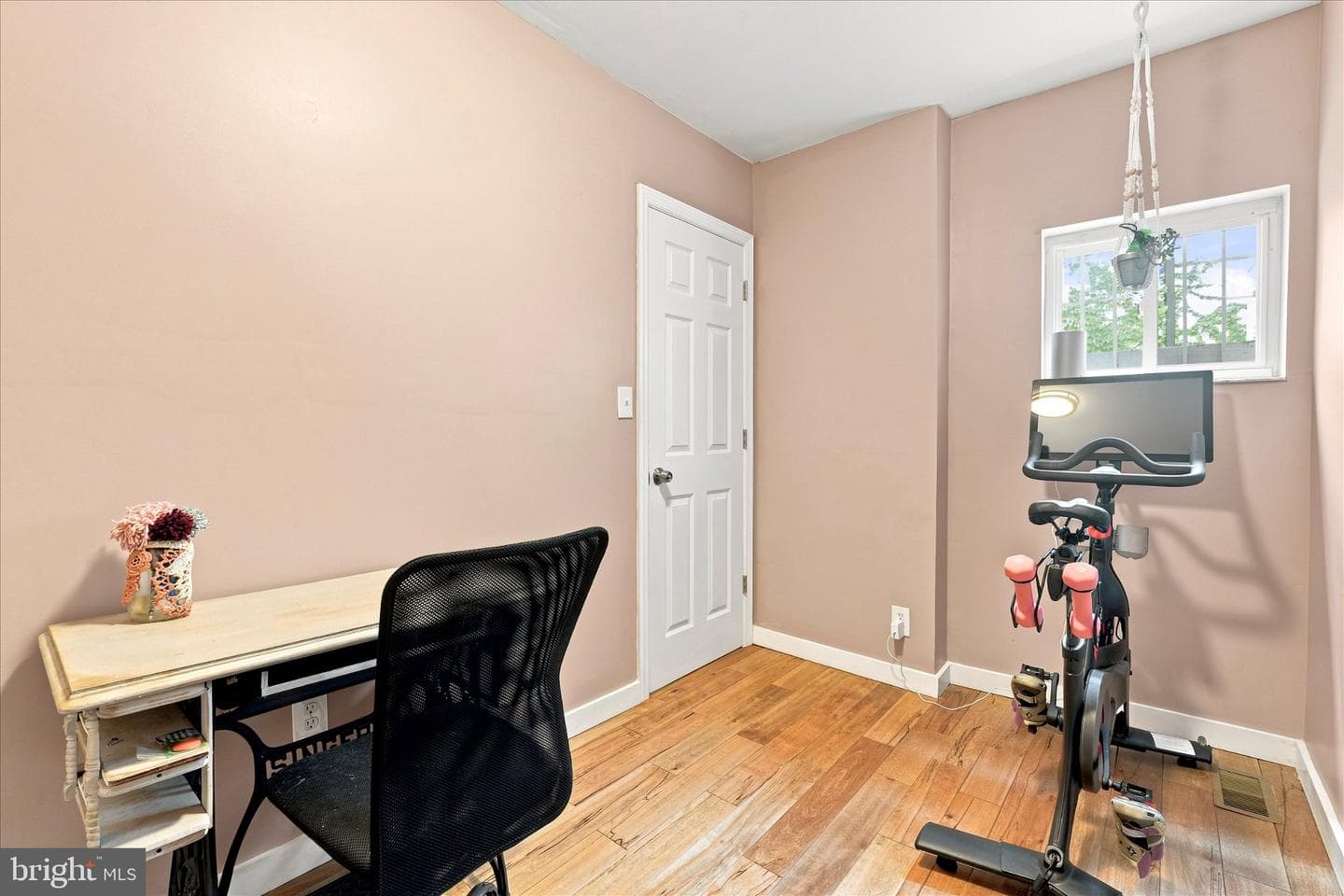 2045 S Hutchinson Street photo 12
