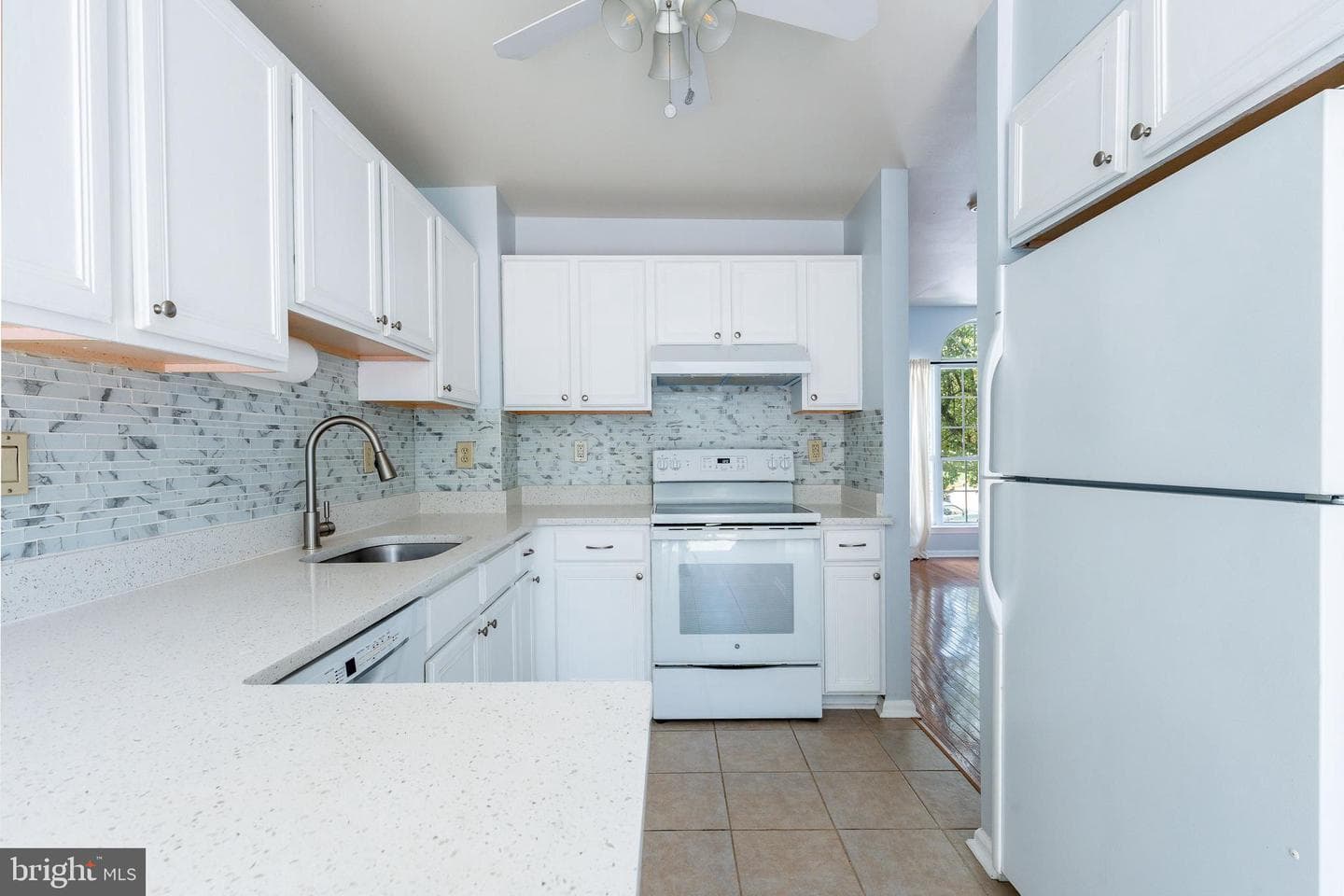 307 Thyme Lane photo 5