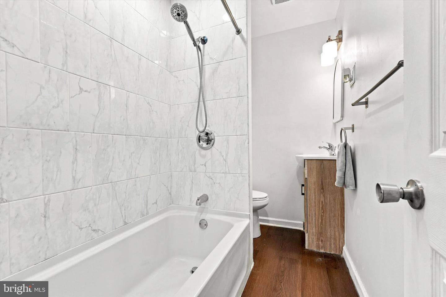 2550 Carroll Street photo 22