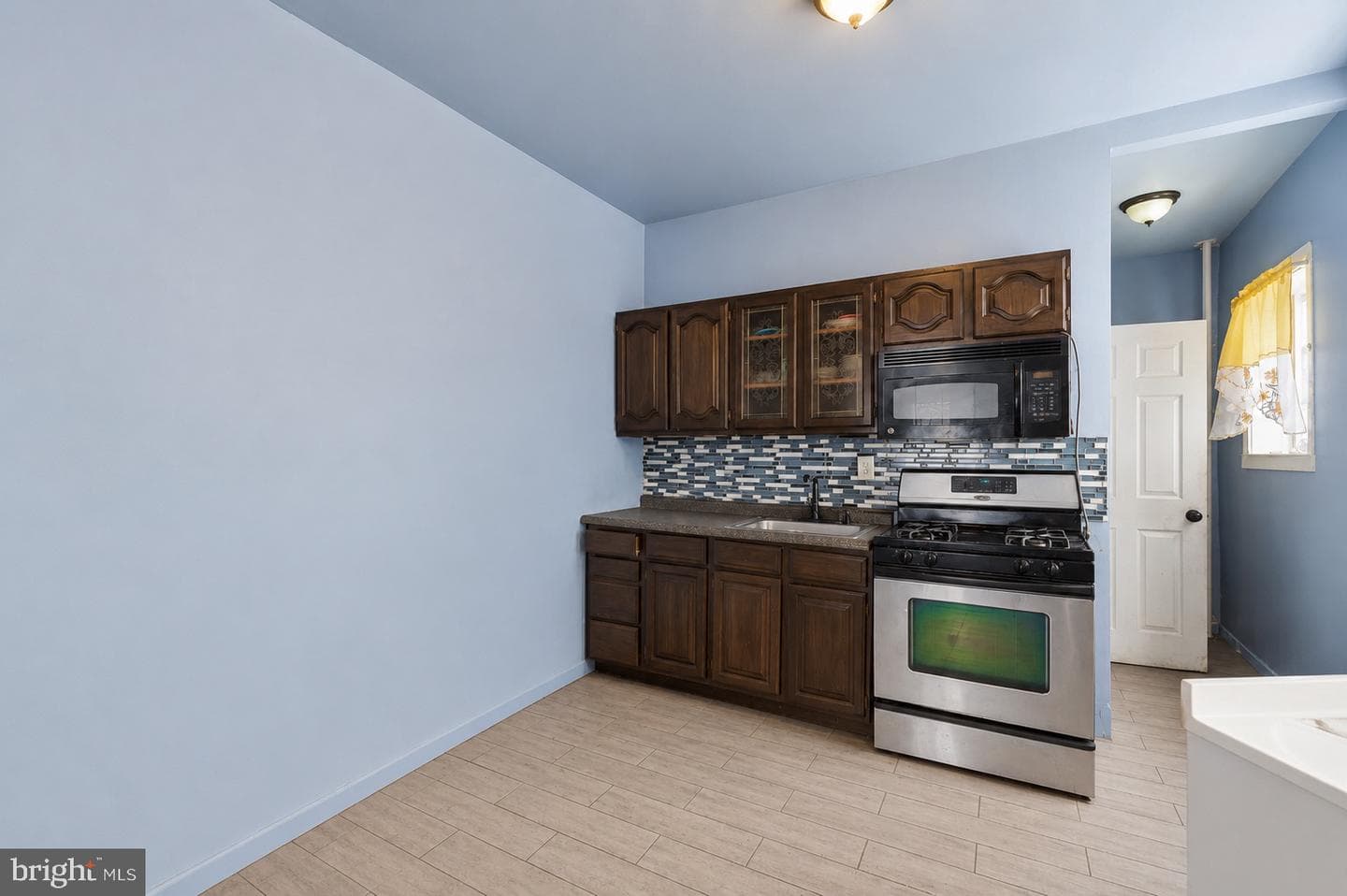 3937 N 7th Street photo 9