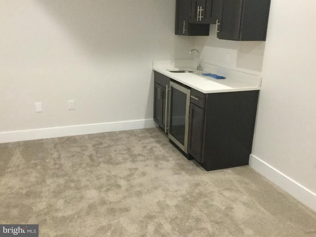 2542 Graduate Square photo 14