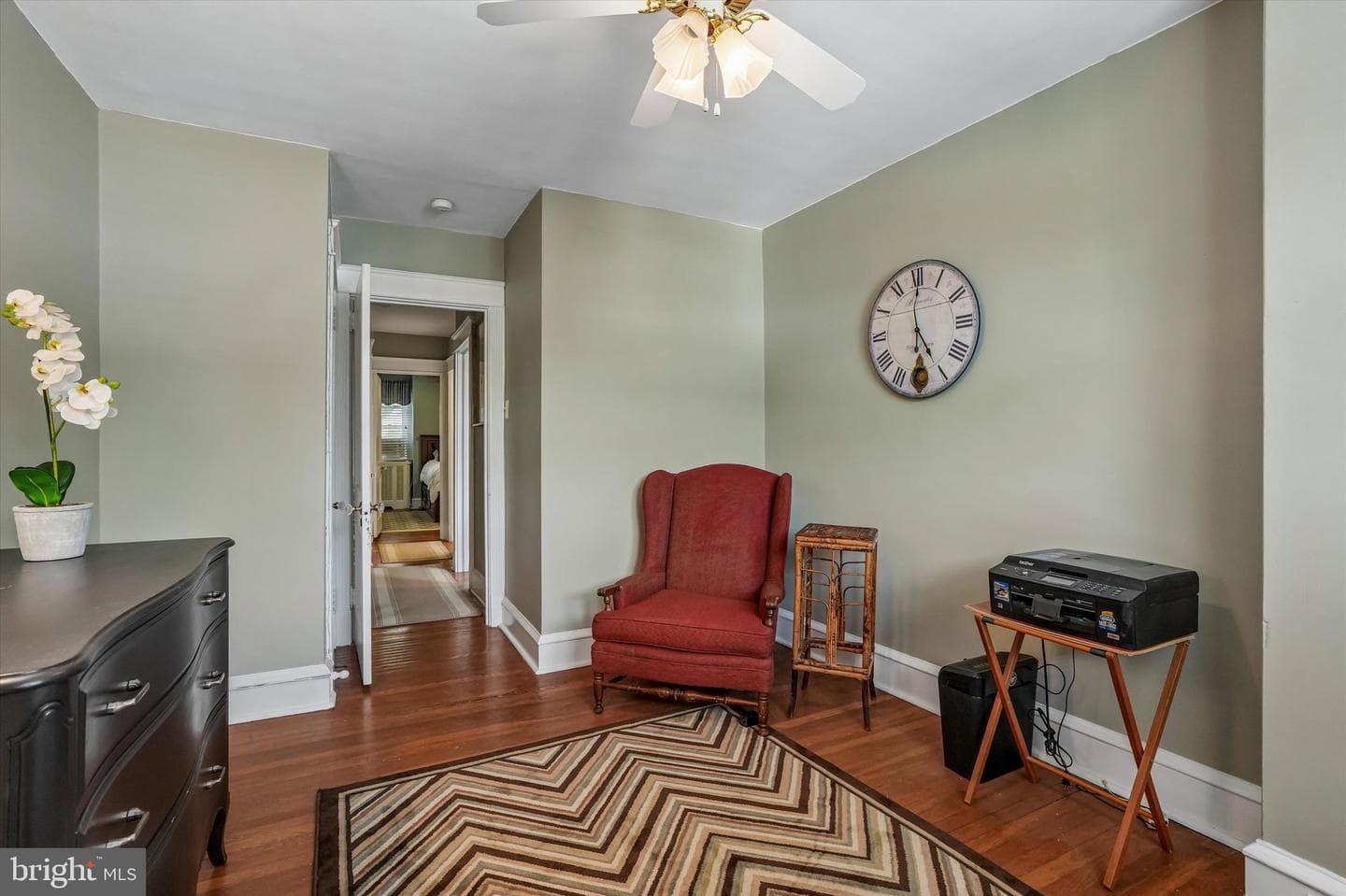 3427 W Queen Lane photo 21