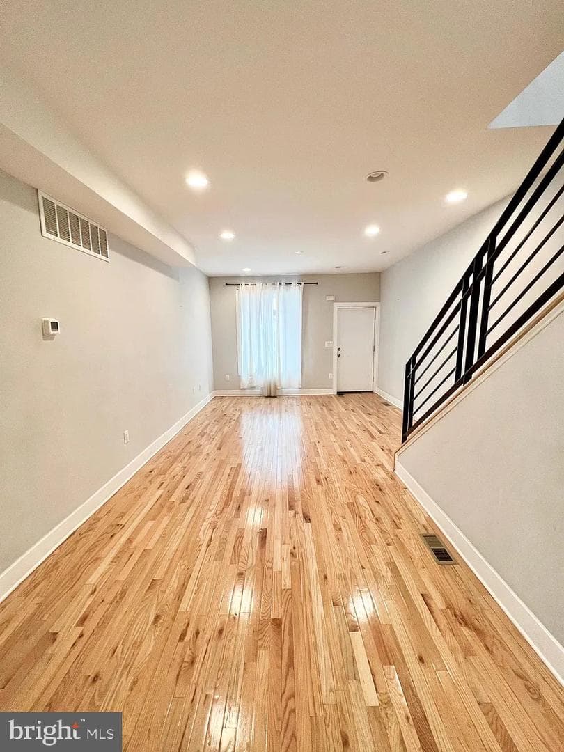 1324 N Newkirk Street photo 3