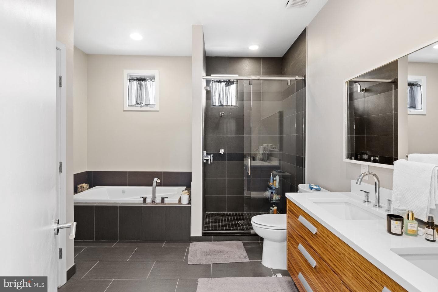 813 N Orianna Street #813a photo 35