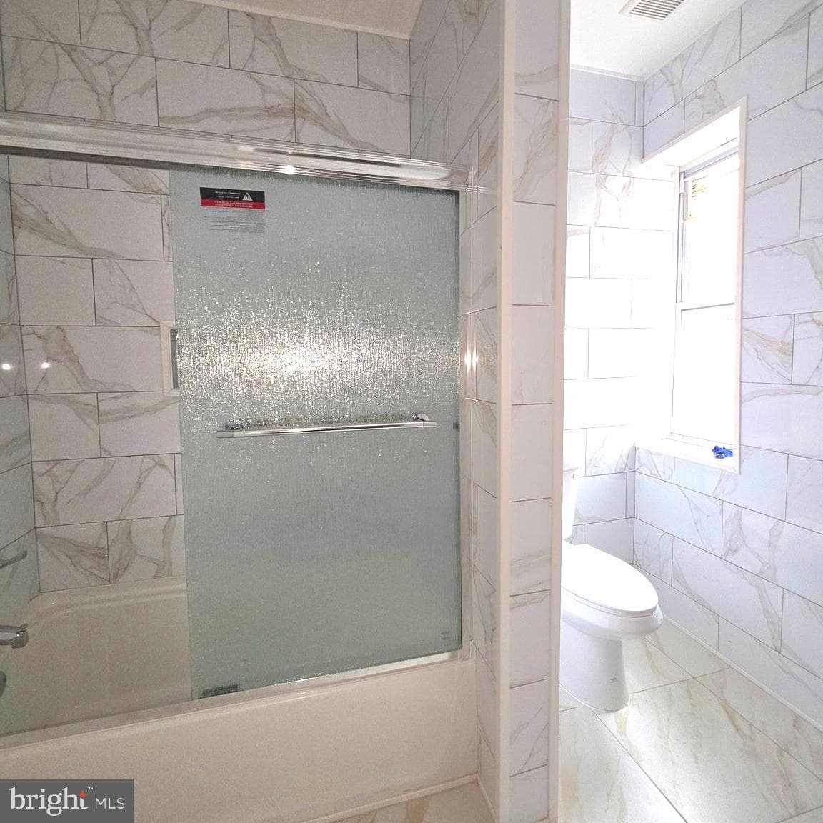 5520 Master Street photo 5