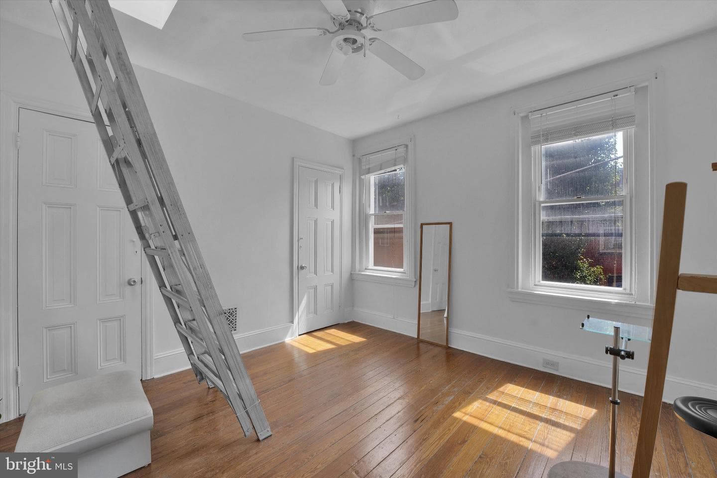 890 N Stillman Street photo 16