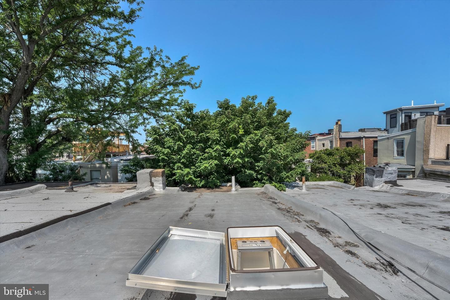 890 N Stillman Street photo 25