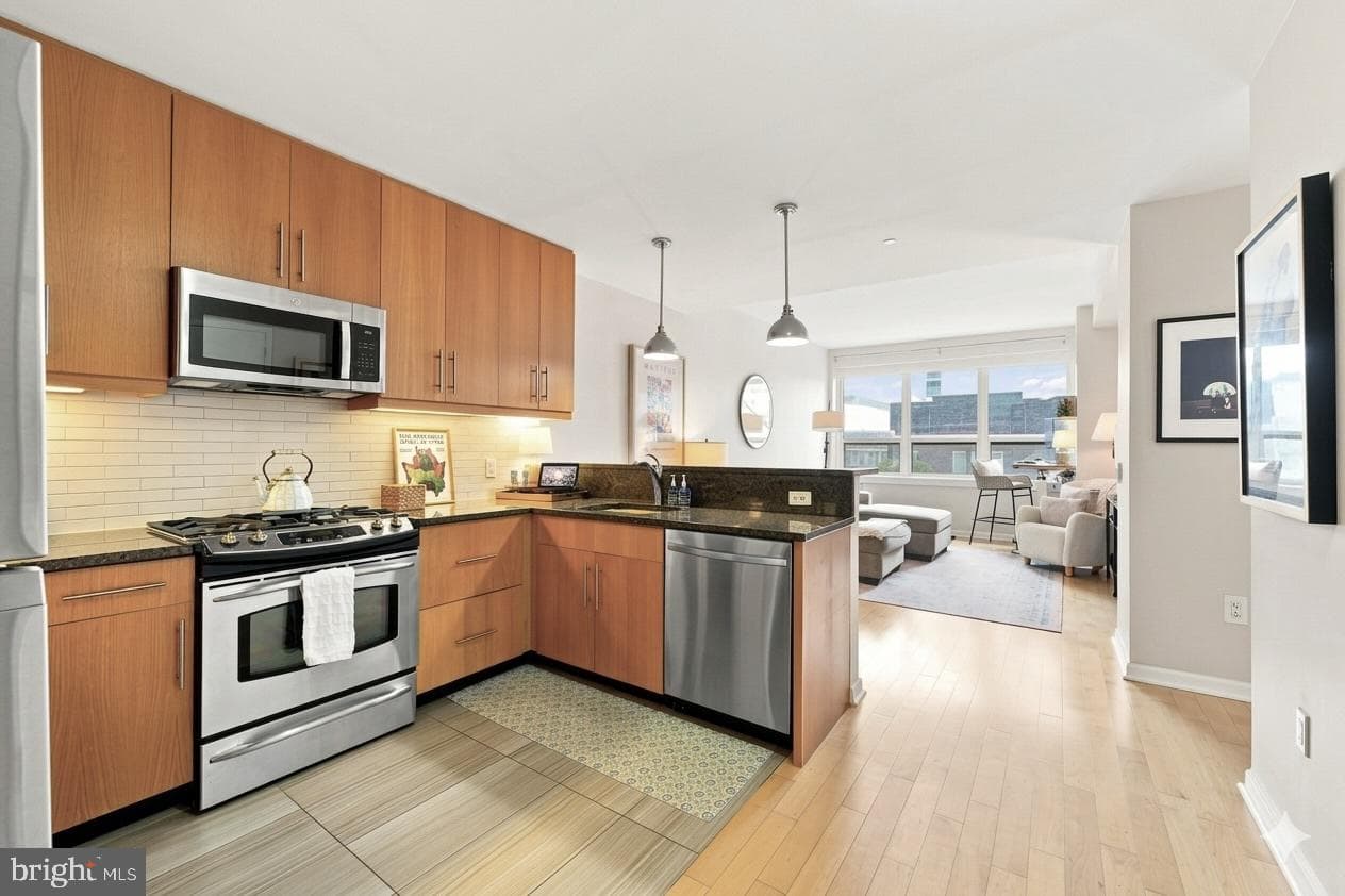 1425 Locust Street #12e photo 7