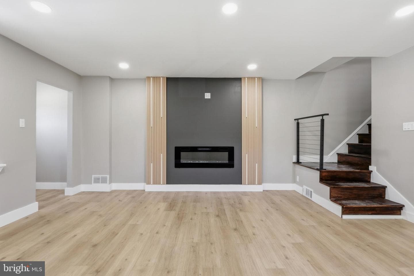 1030 E Sedgwick Street photo 11