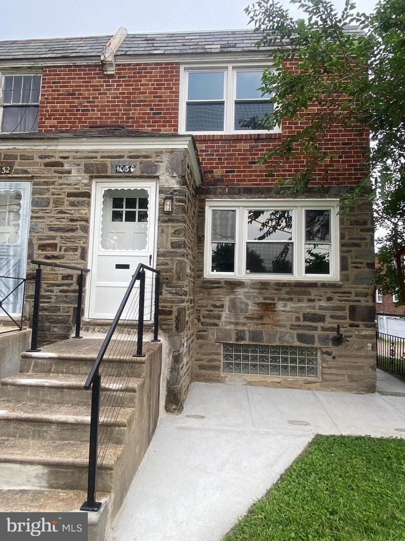 1030 E Sedgwick Street photo 39