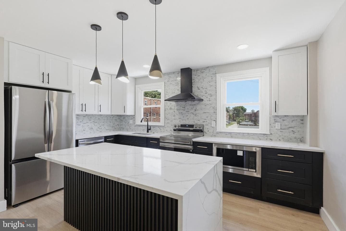 1030 E Sedgwick Street photo 4