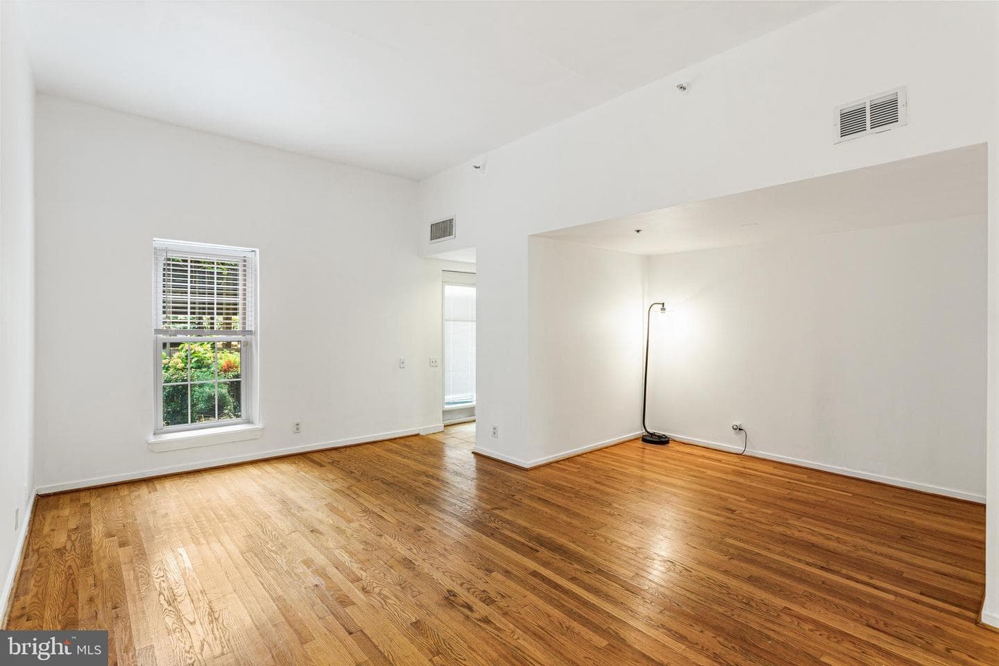301 Race Street #c010, Philadelphia