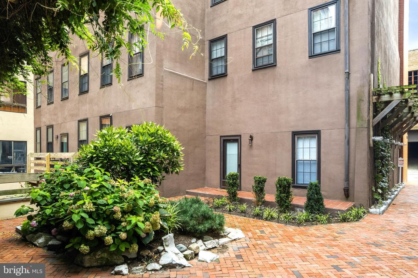 301 Race Street #c010 photo 14