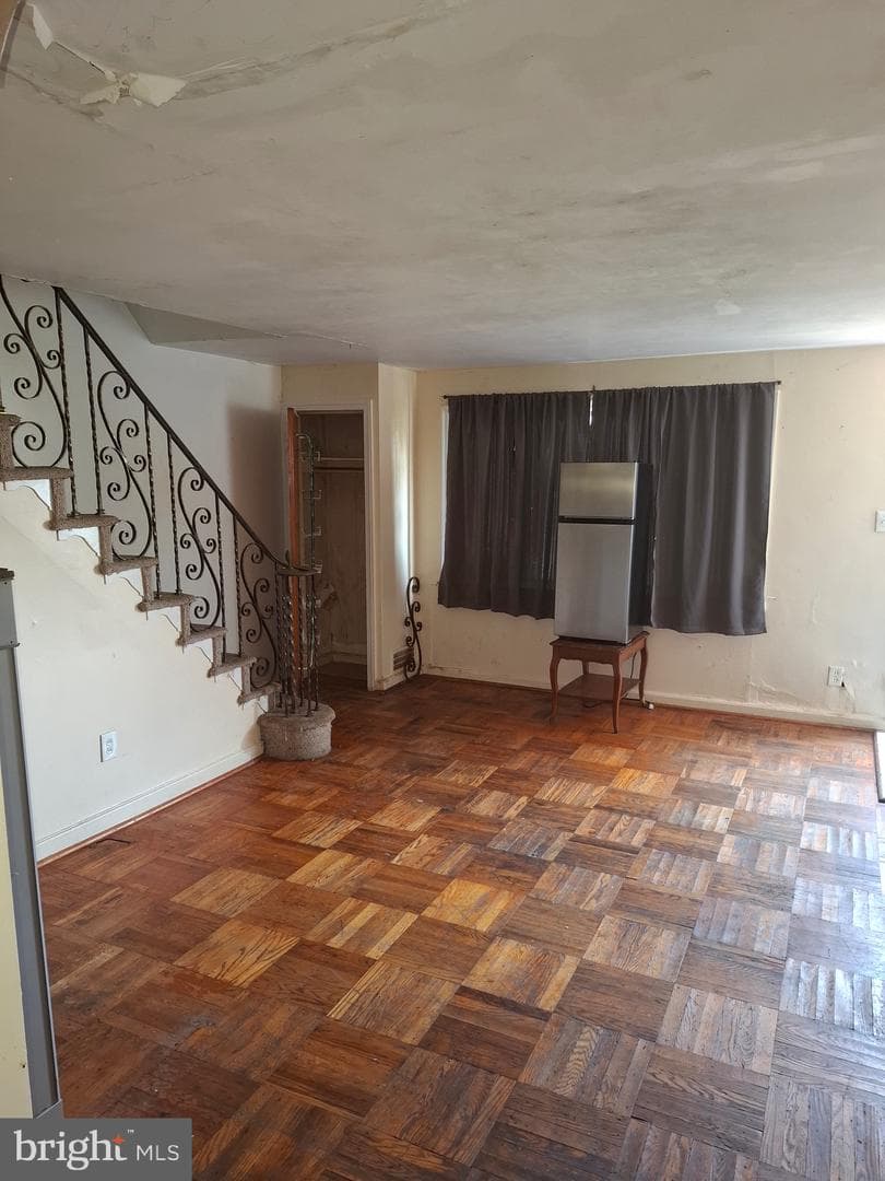 2608 Dudley Street photo 4