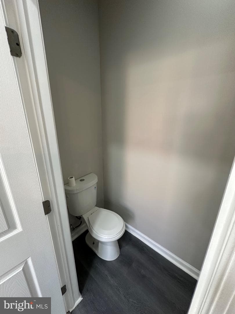 5400 Larchwood Avenue photo 8