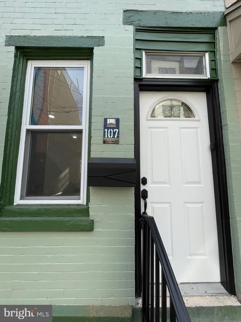 107 Kingsley Street photo 7