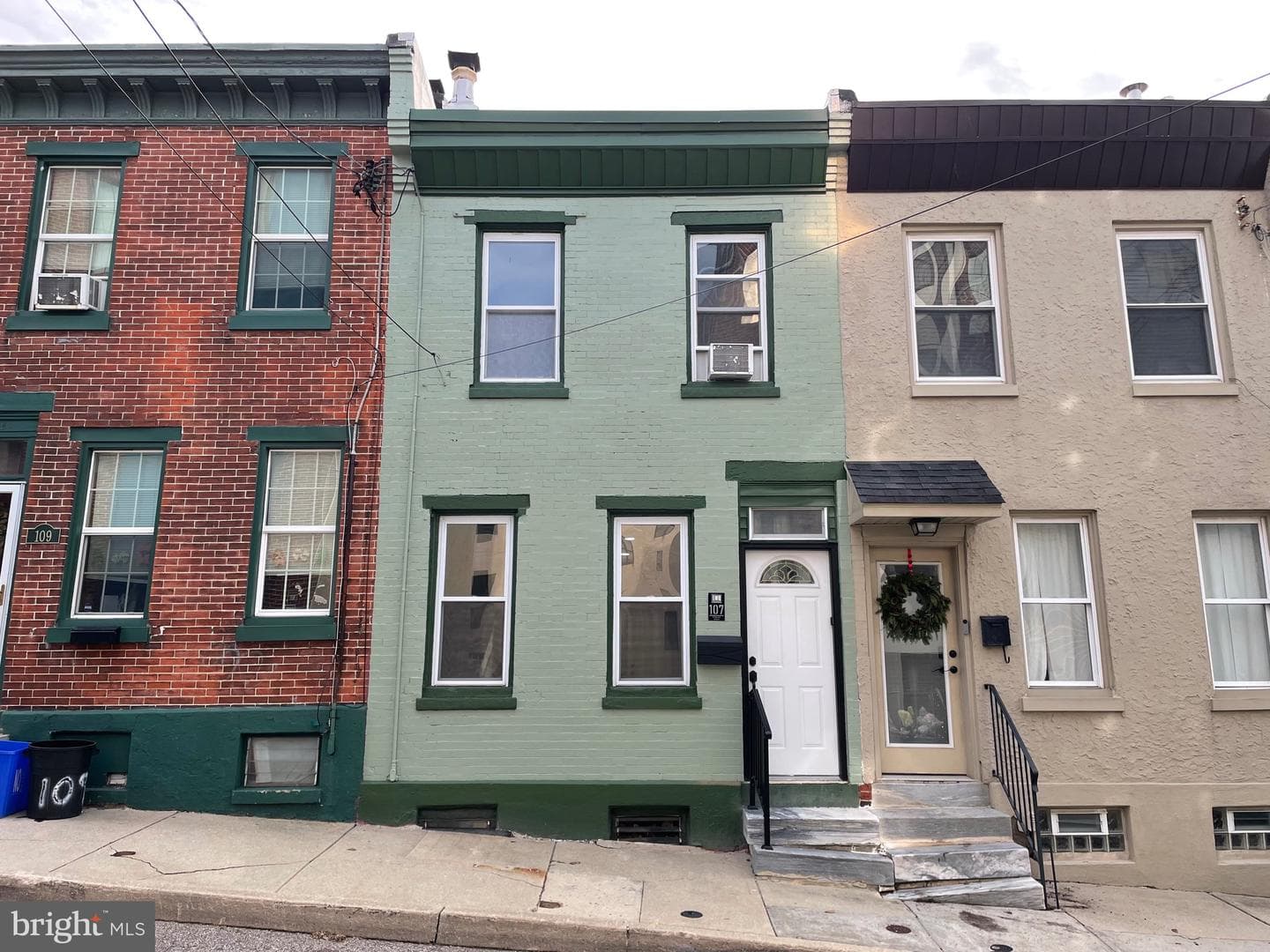107 Kingsley Street photo 8