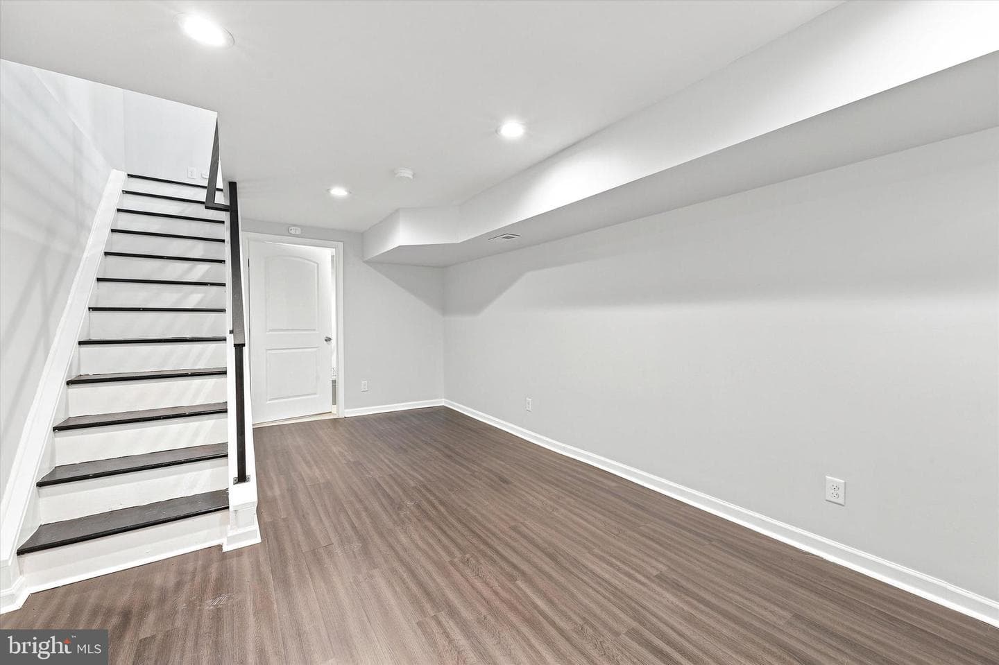 5360 Morris Street photo 15