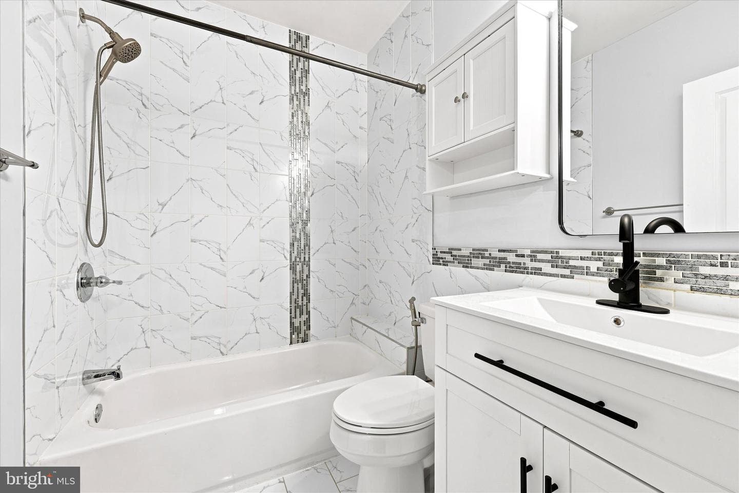 5360 Morris Street photo 9