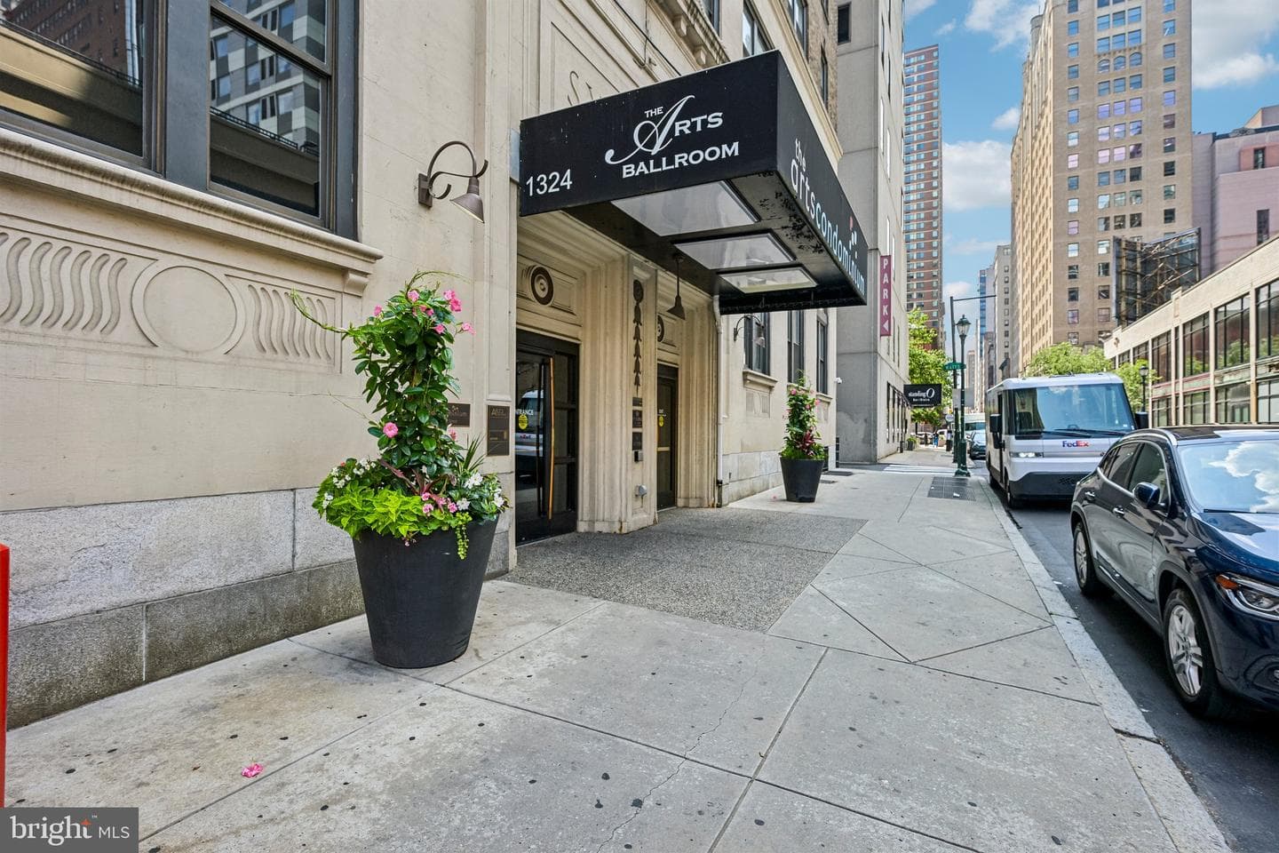 1324 Locust Street #704 photo 16