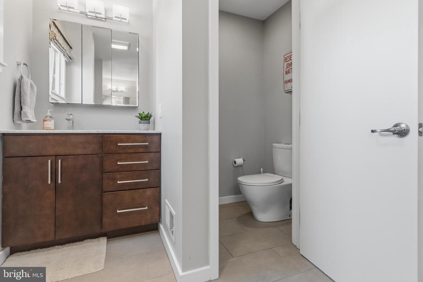 808 Carpenter Street #c photo 32