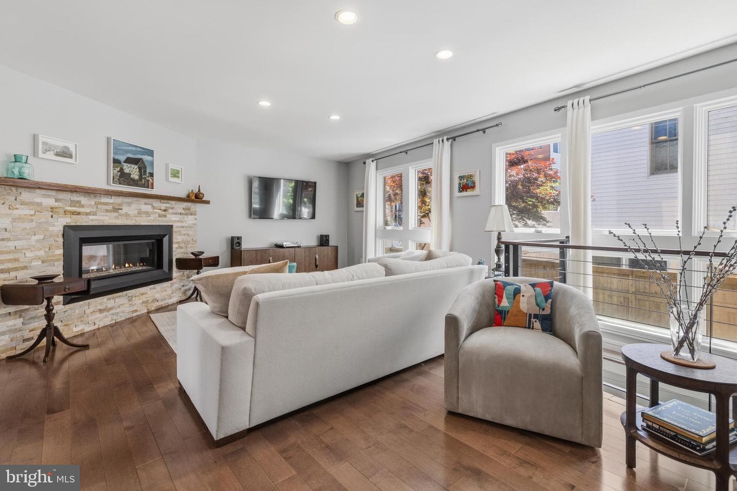 808 Carpenter Street #c photo 8
