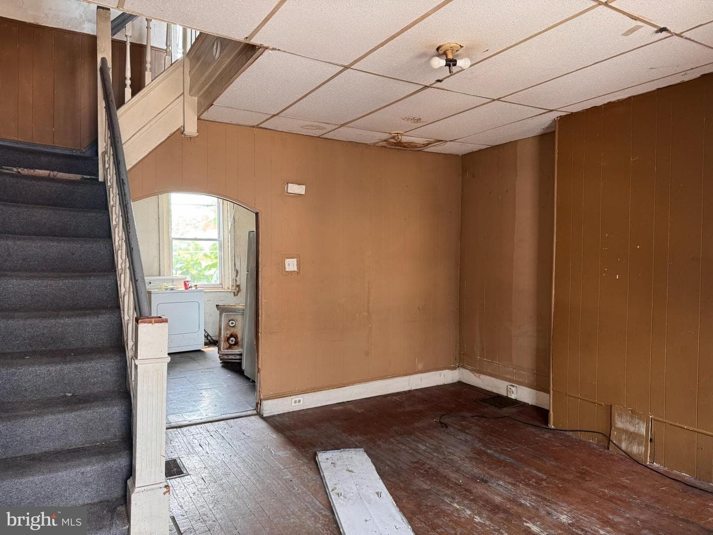 5538 Linmore Avenue photo 2