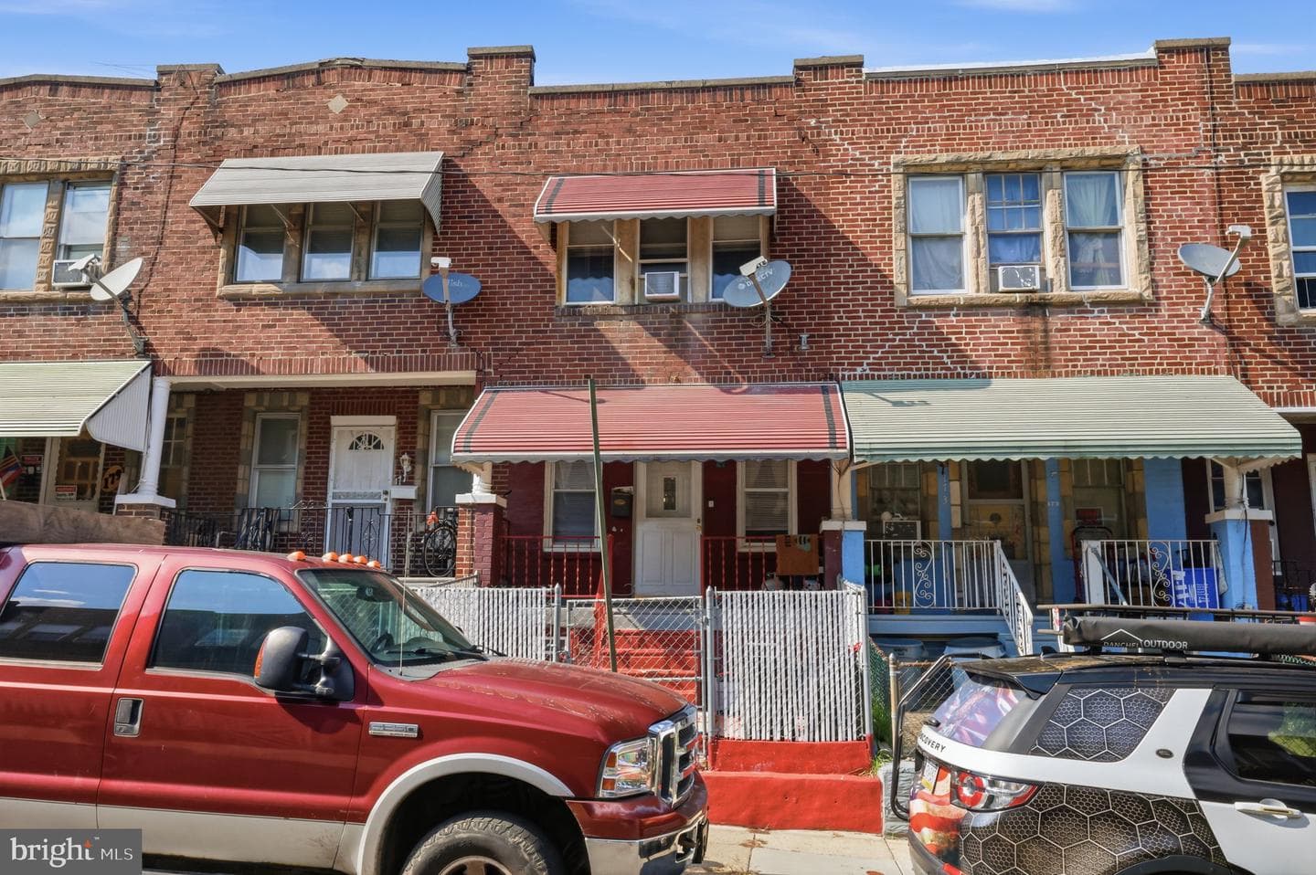 175 W Luray Street photo 3