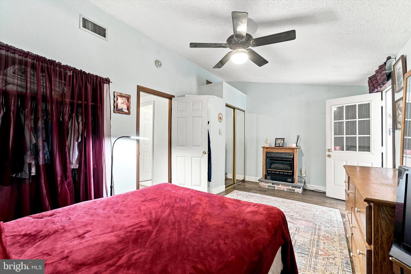9209 Hegerman Street photo 15