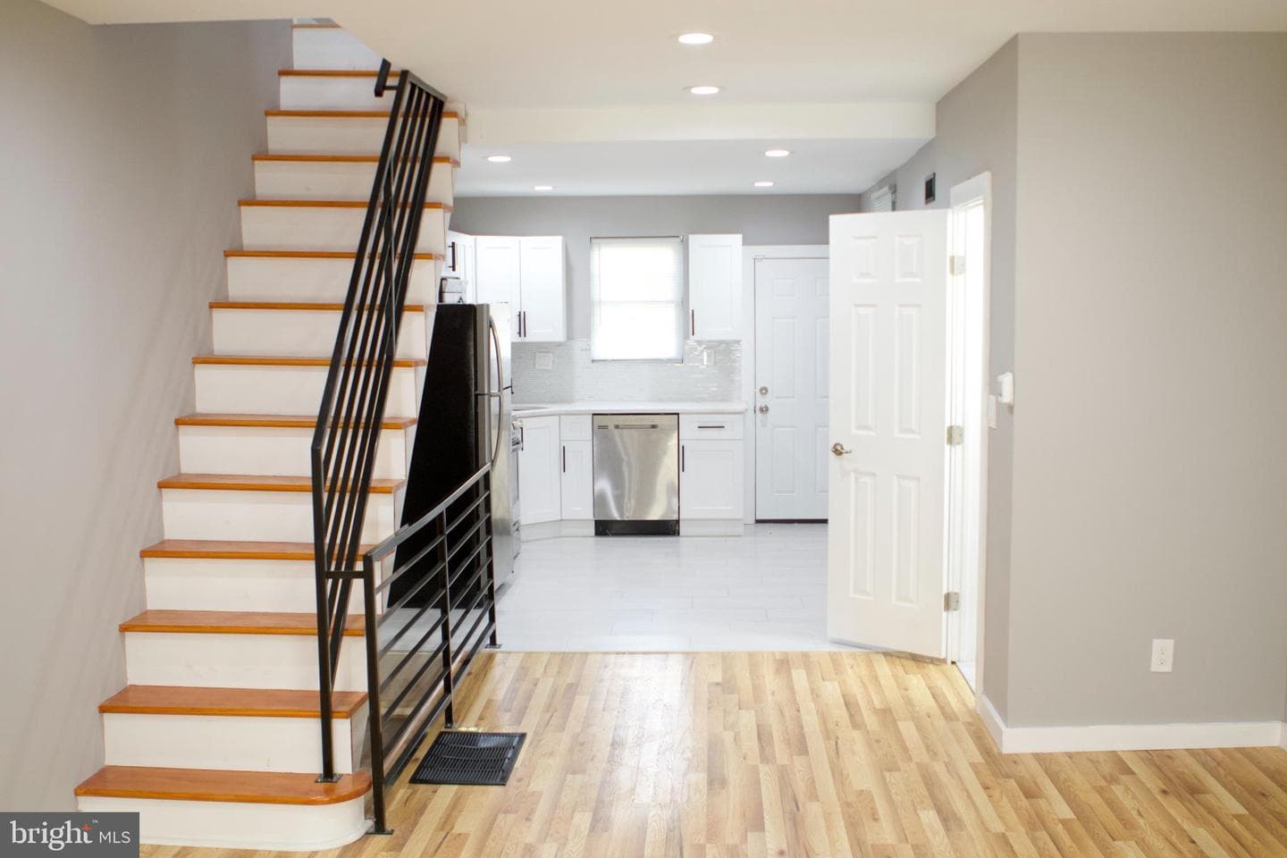 47 N Redfield Street photo 10