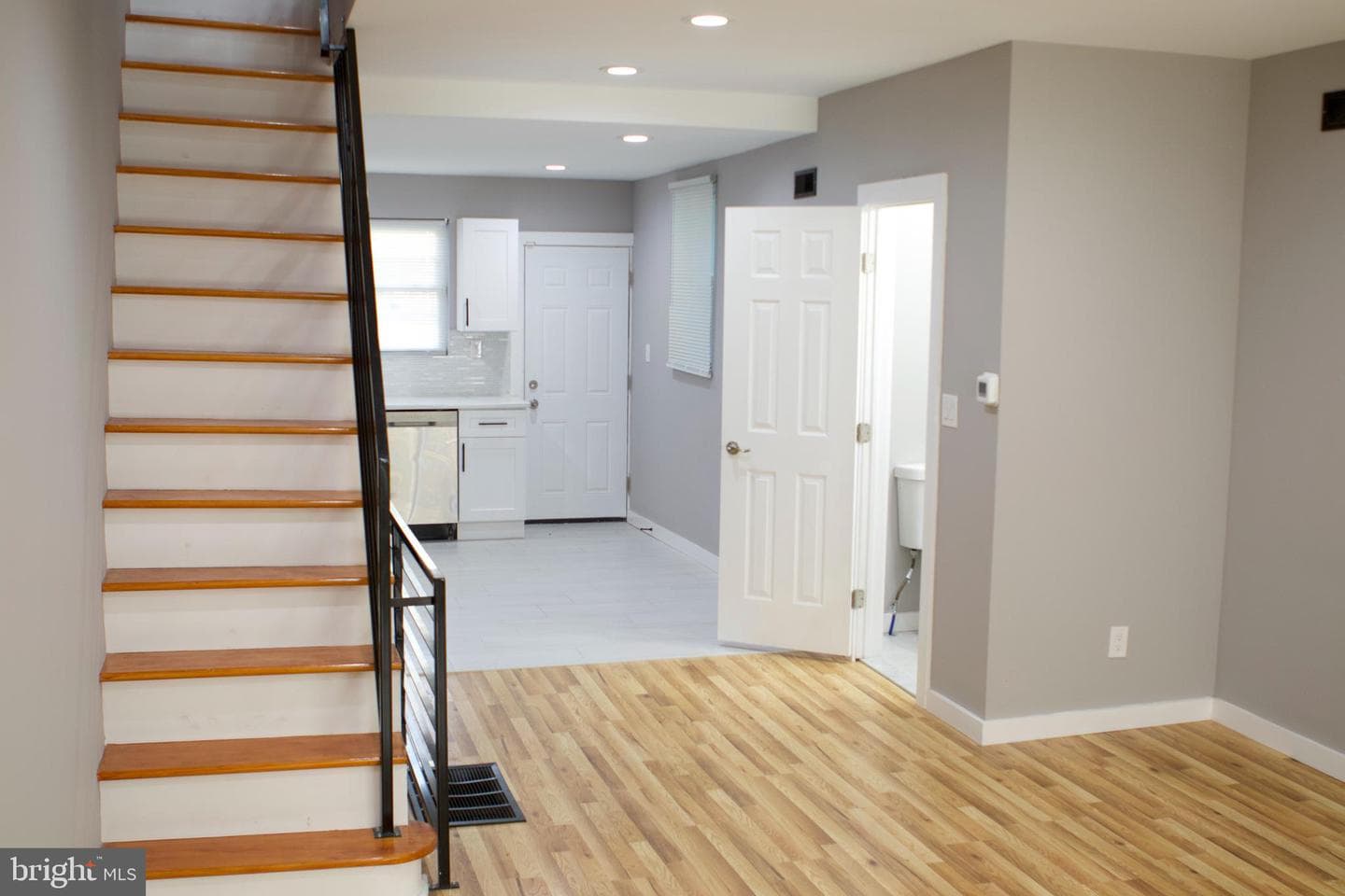 47 N Redfield Street photo 9