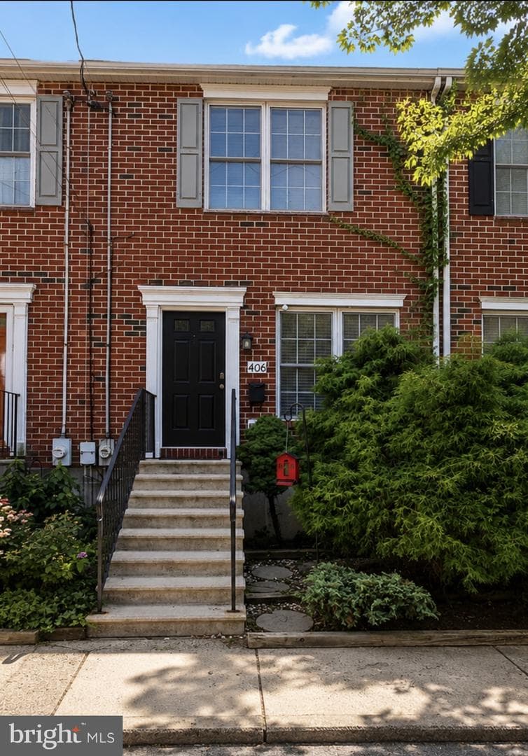 406 Brown Street photo 1