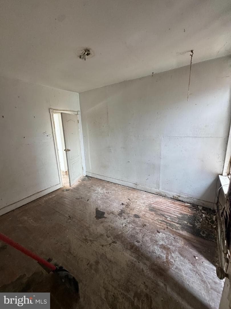1203 S Peach Street photo 10