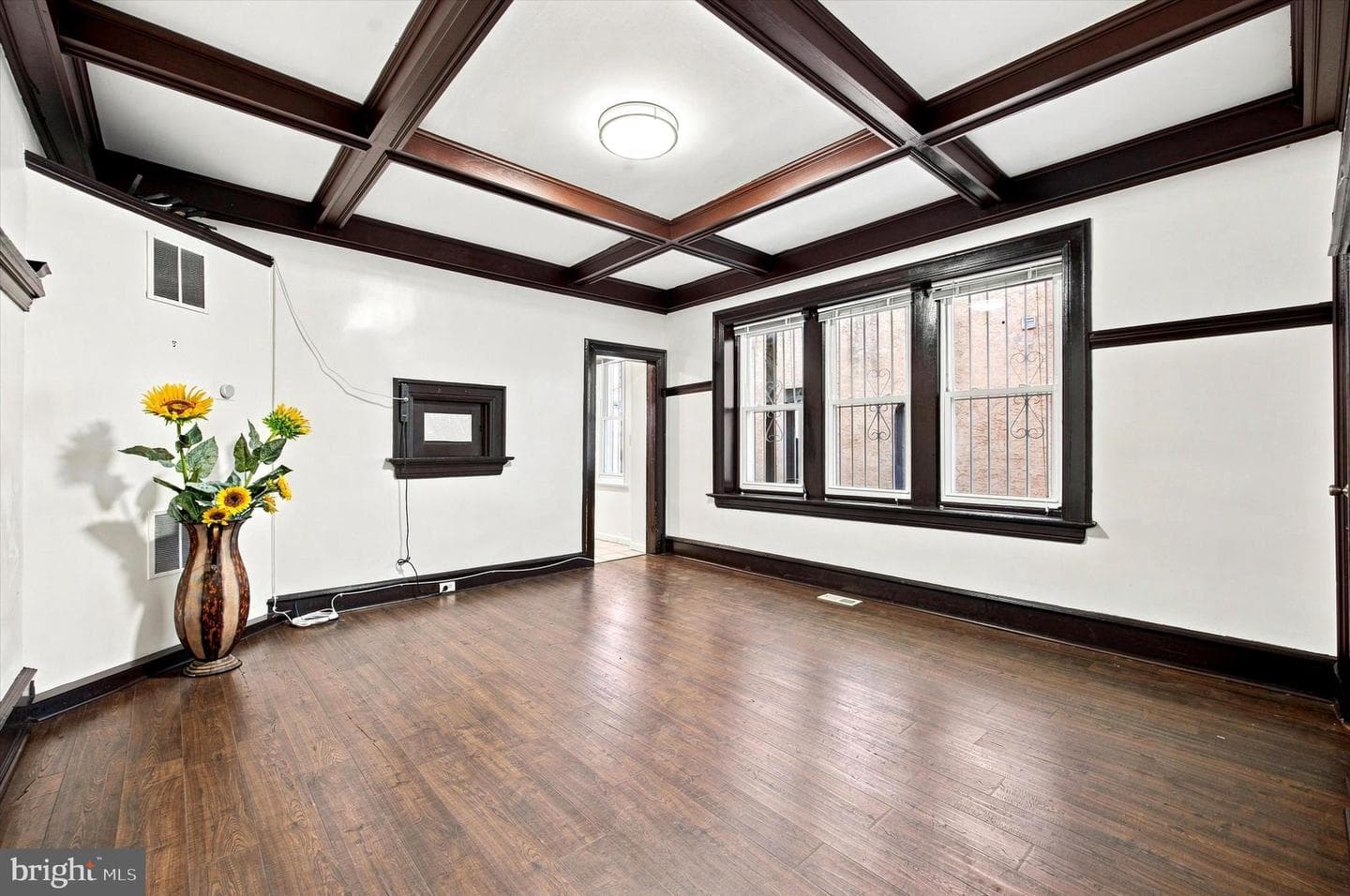 4518 Walnut Street photo 5