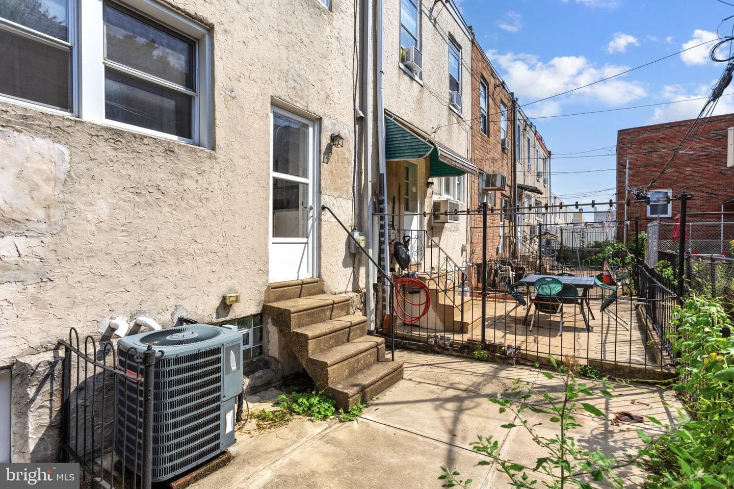 2965 Livingston Street photo 15