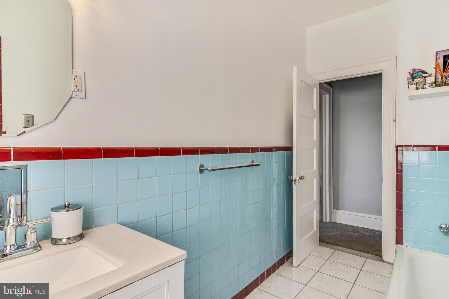 6132 Christian Street photo 22