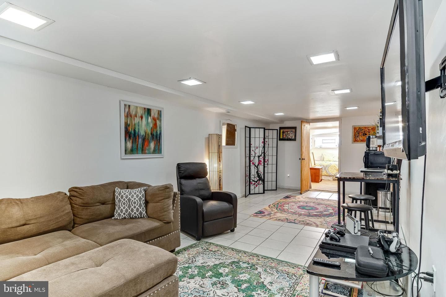 6132 Christian Street photo 24