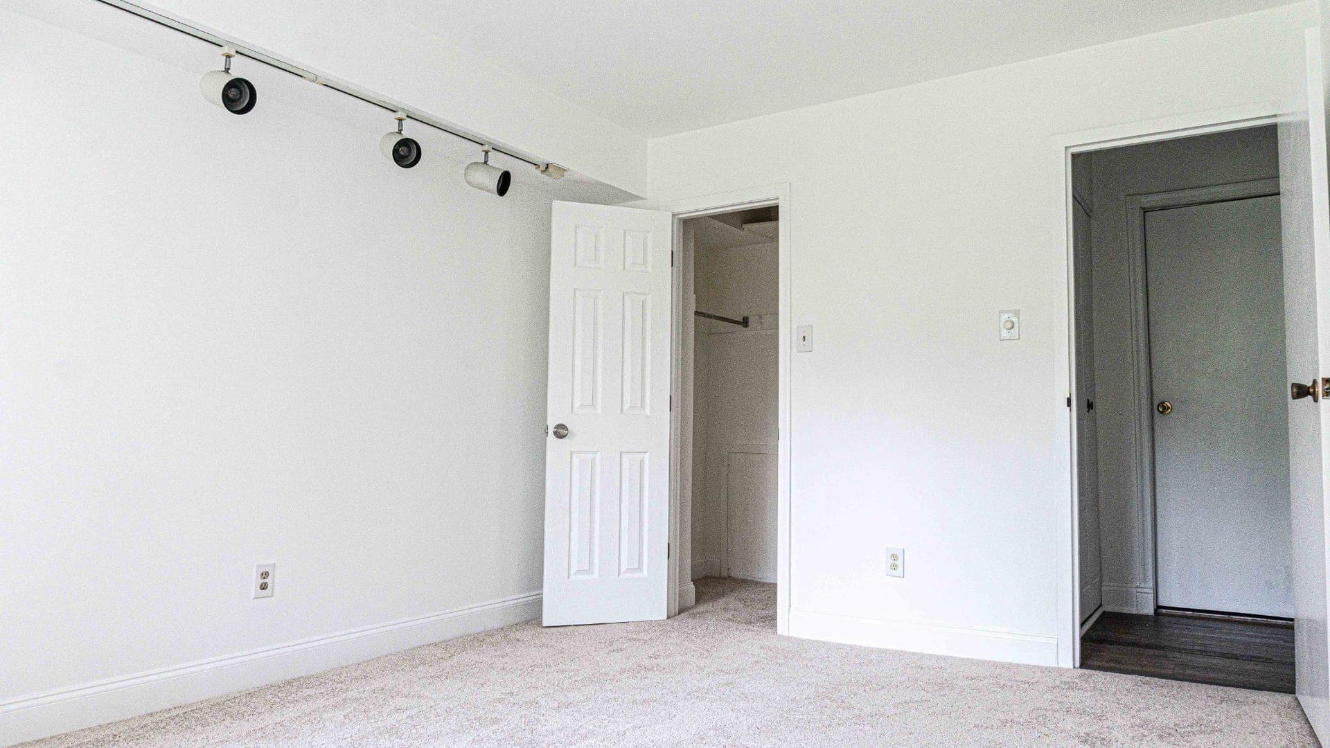 323 Shawmont Avenue #c photo 14