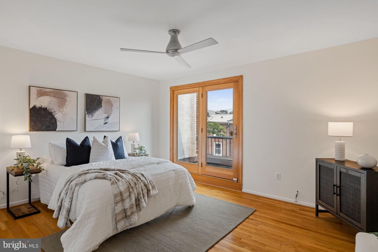 2046 South Street photo 23