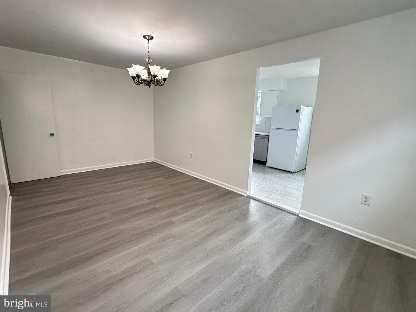 1121 Solly Avenue photo 9