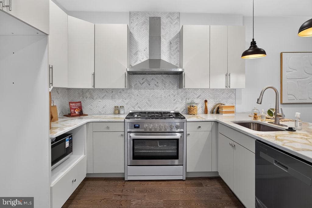 5111 Locust Street, Philadelphia