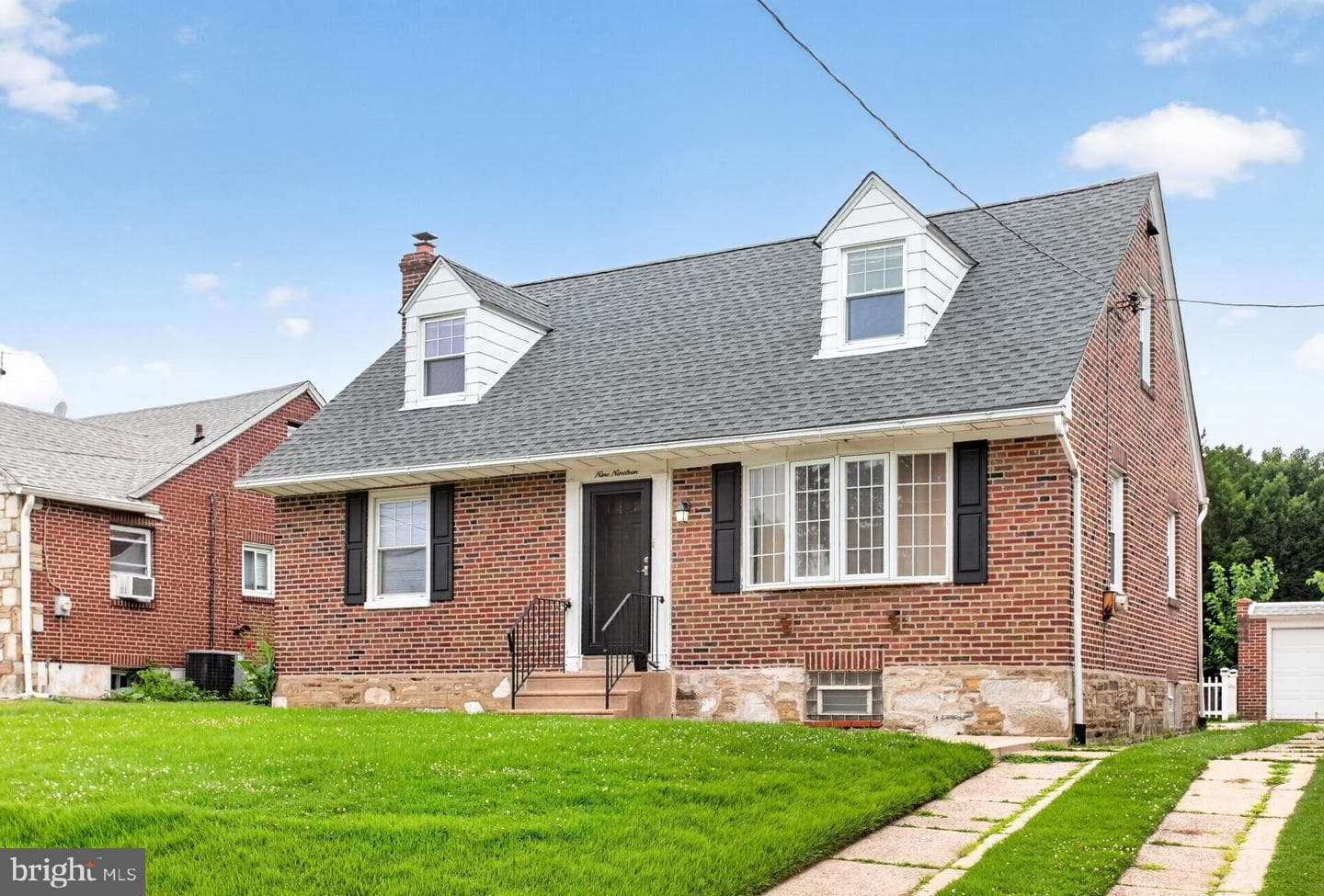 919 Hartel Avenue photo 4