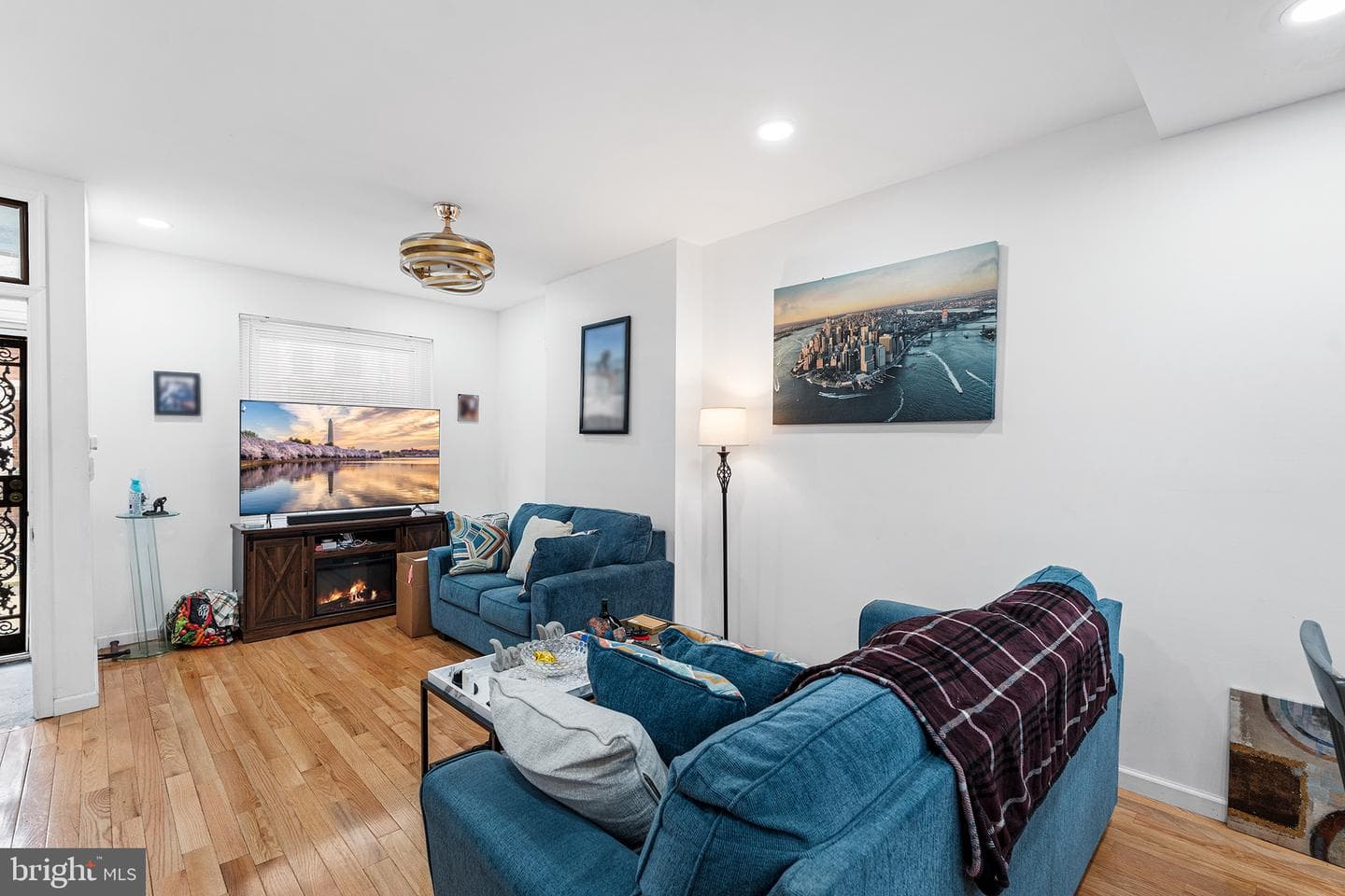 5047 Summer Street photo 4