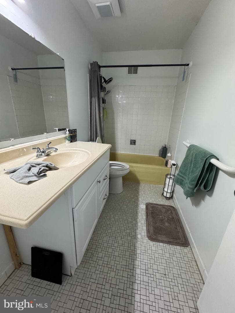 7904 Mars Place photo 14