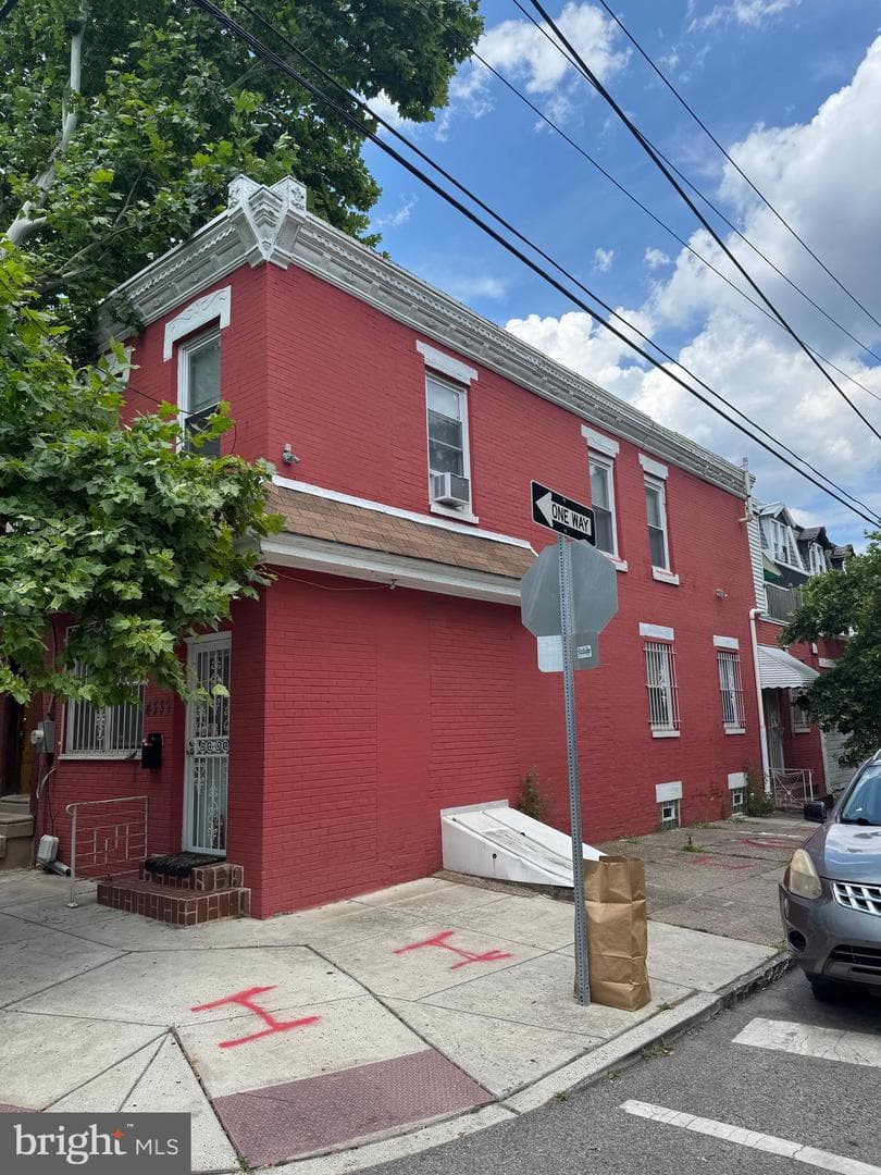 4339 Wayne Avenue, Philadelphia