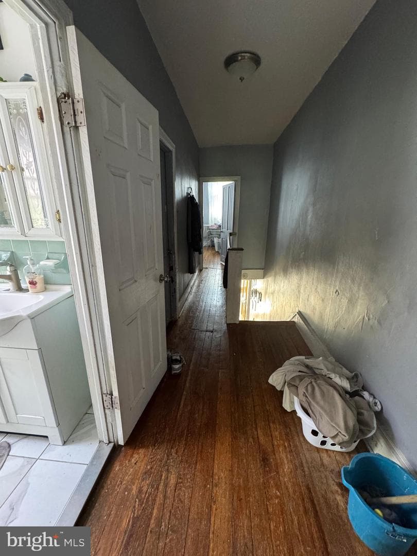 2221 Tasker Street photo 10