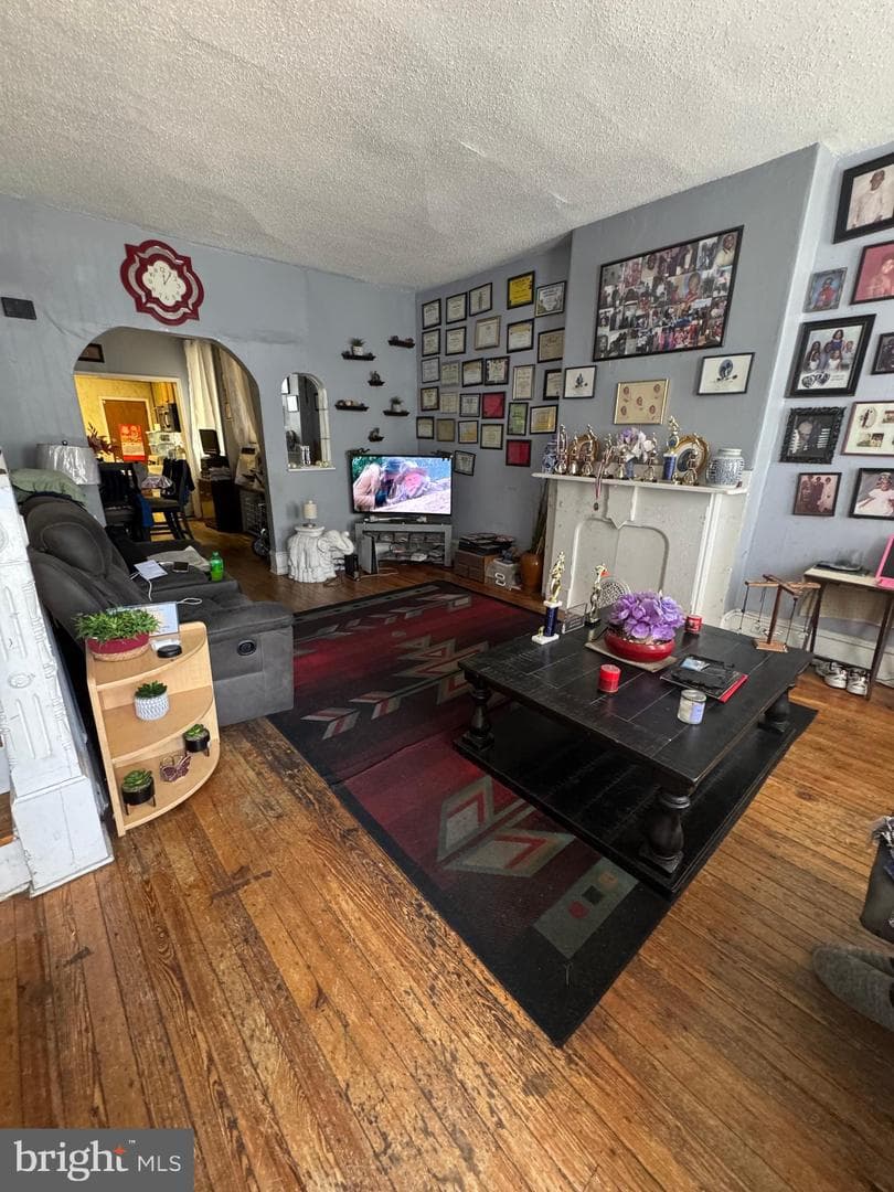 2221 Tasker Street photo 11